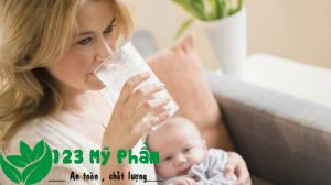 Lựa chọn thức uống lợi sữa an toàn cho mẹ