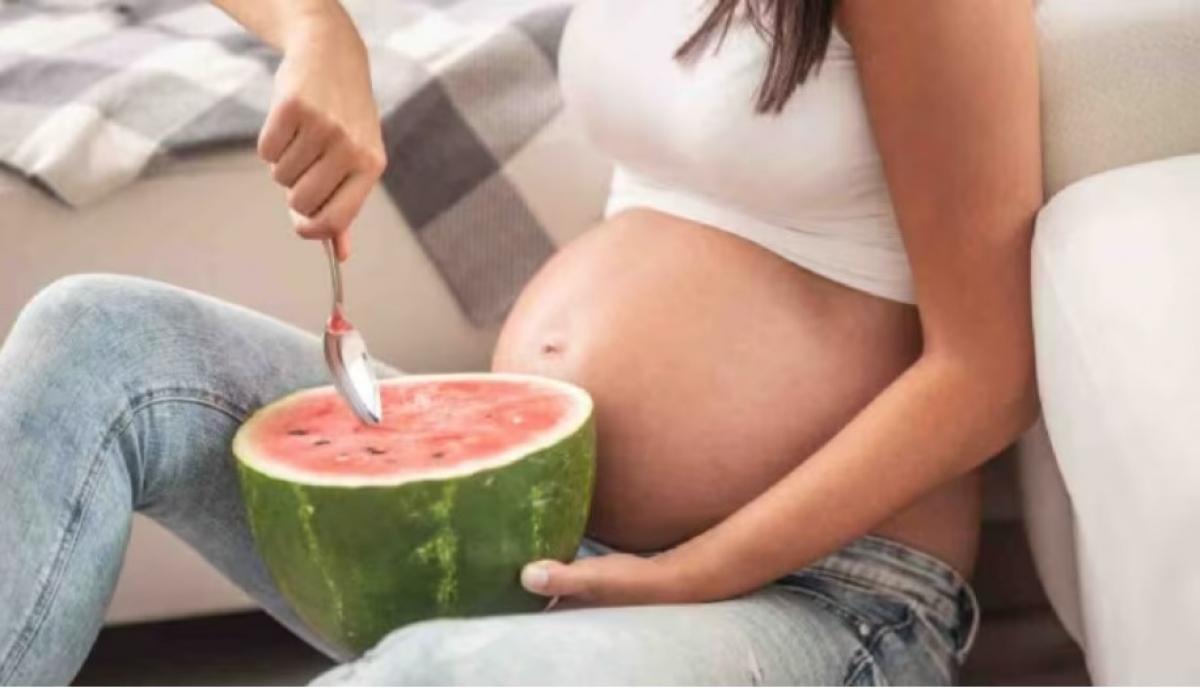 4. Lợi ích của việc ăn dưa hấu cho mẹ bầu